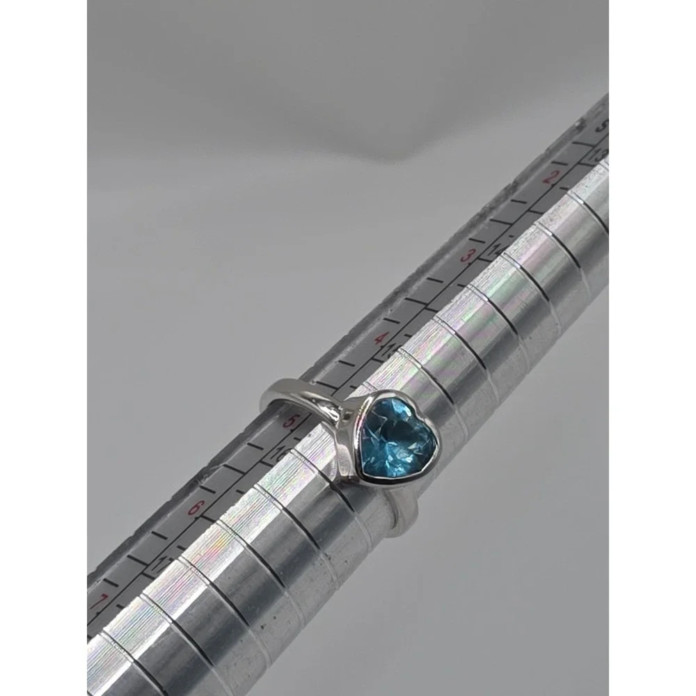 925 Sterling Silver Heart Light Blue Stone Ring Bezel Solitaire Thailand Size 5